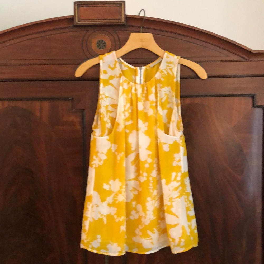 Halogen sleeveless blouse Sz S